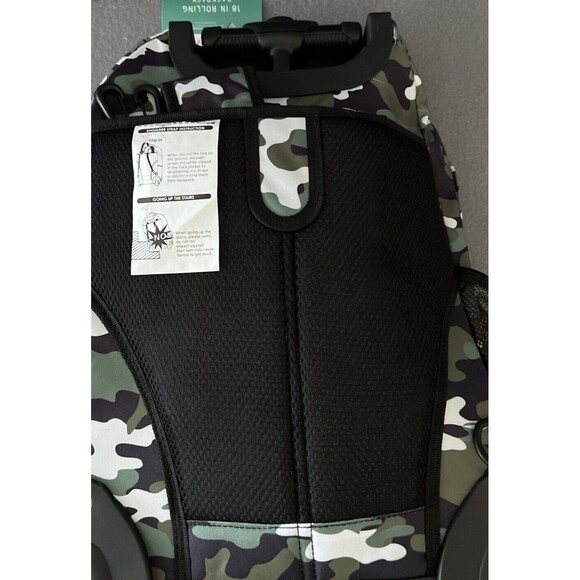 Travelers Club 18-inch Rolling Backpack Camouflage Telescopic handle wheels - Picture 13 of 16